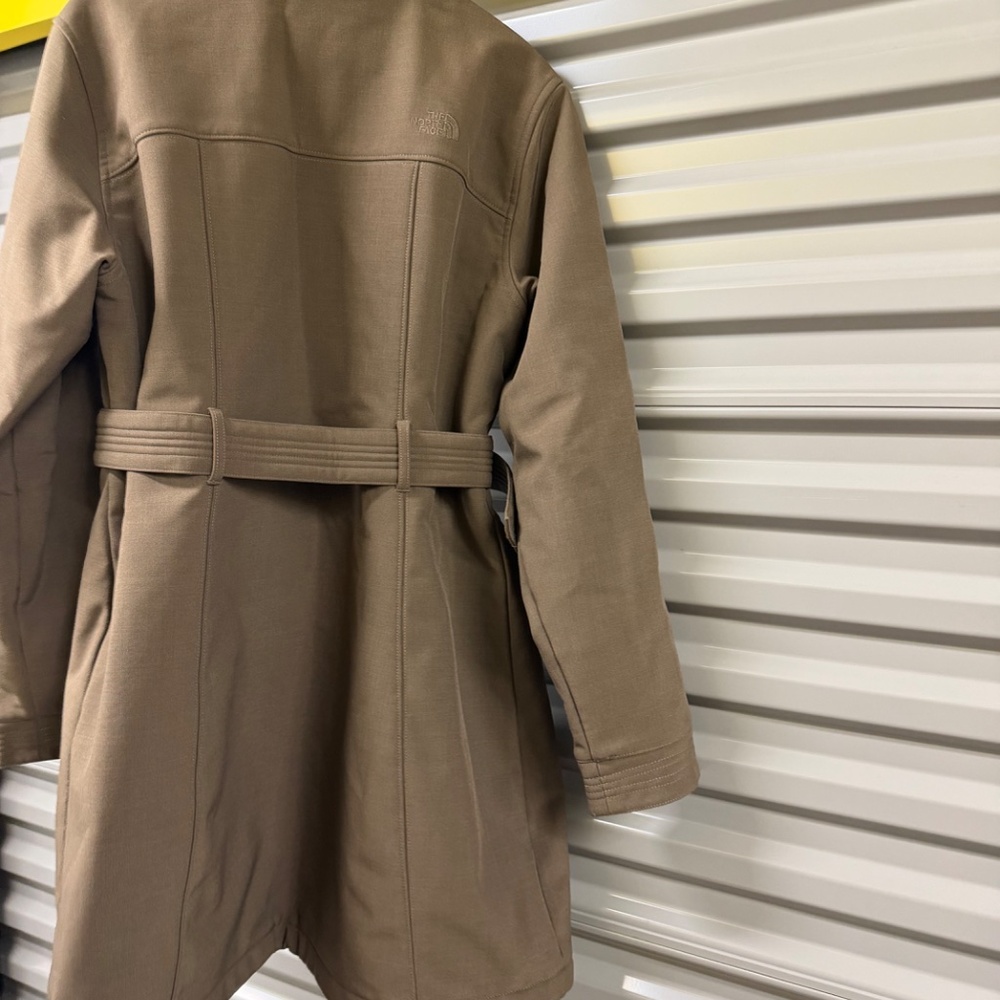 Winter jacket - Picture 3 of 9